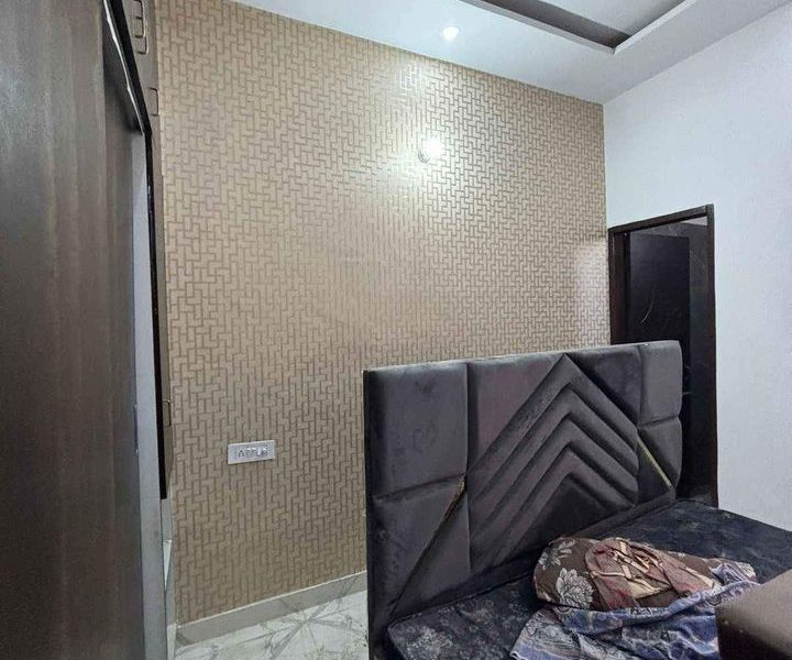 4BHK Kothi 102y pay 2lac